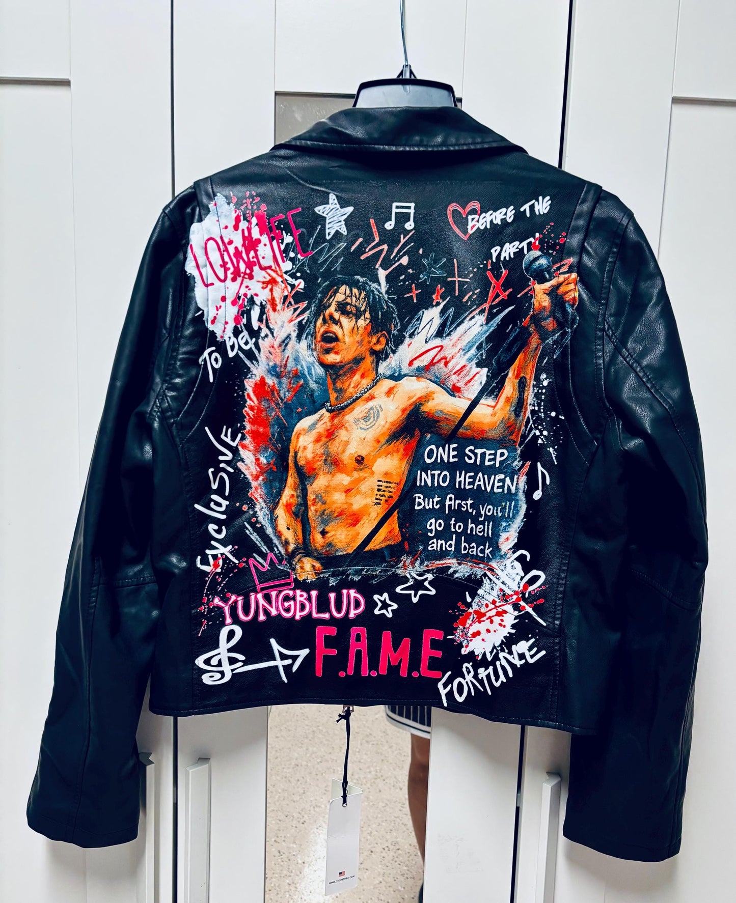 Custom Painted Portrait Jacket – Hand Painted Leather Jacket – Personalized Rock Star Art Jacket – Unique Concert Outfit – Custom Gift