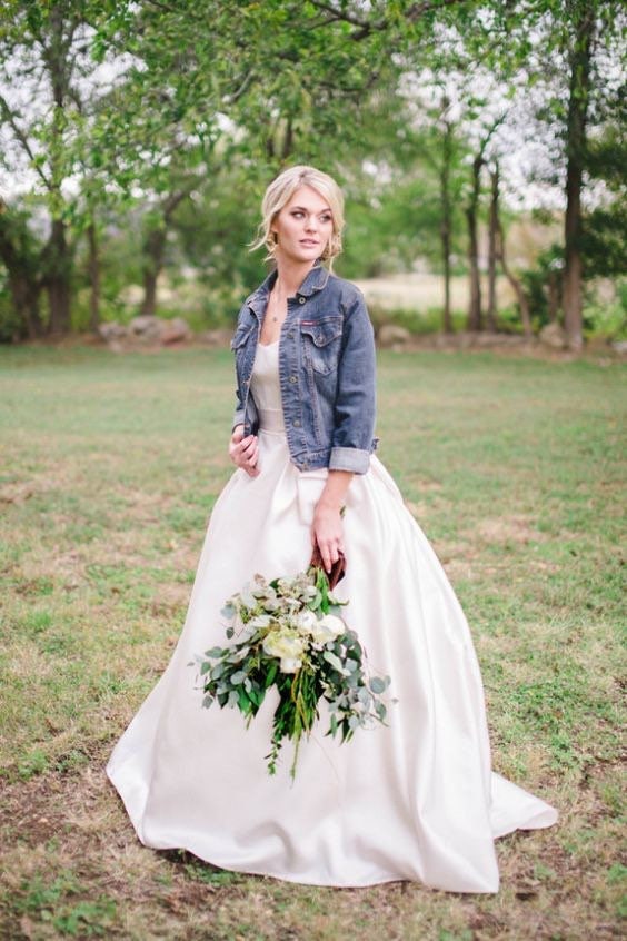 Maid of honor denim jacket Personalized Custom wedding jacket Bride Jean Jacket Bride to be Gift Bridal Shower