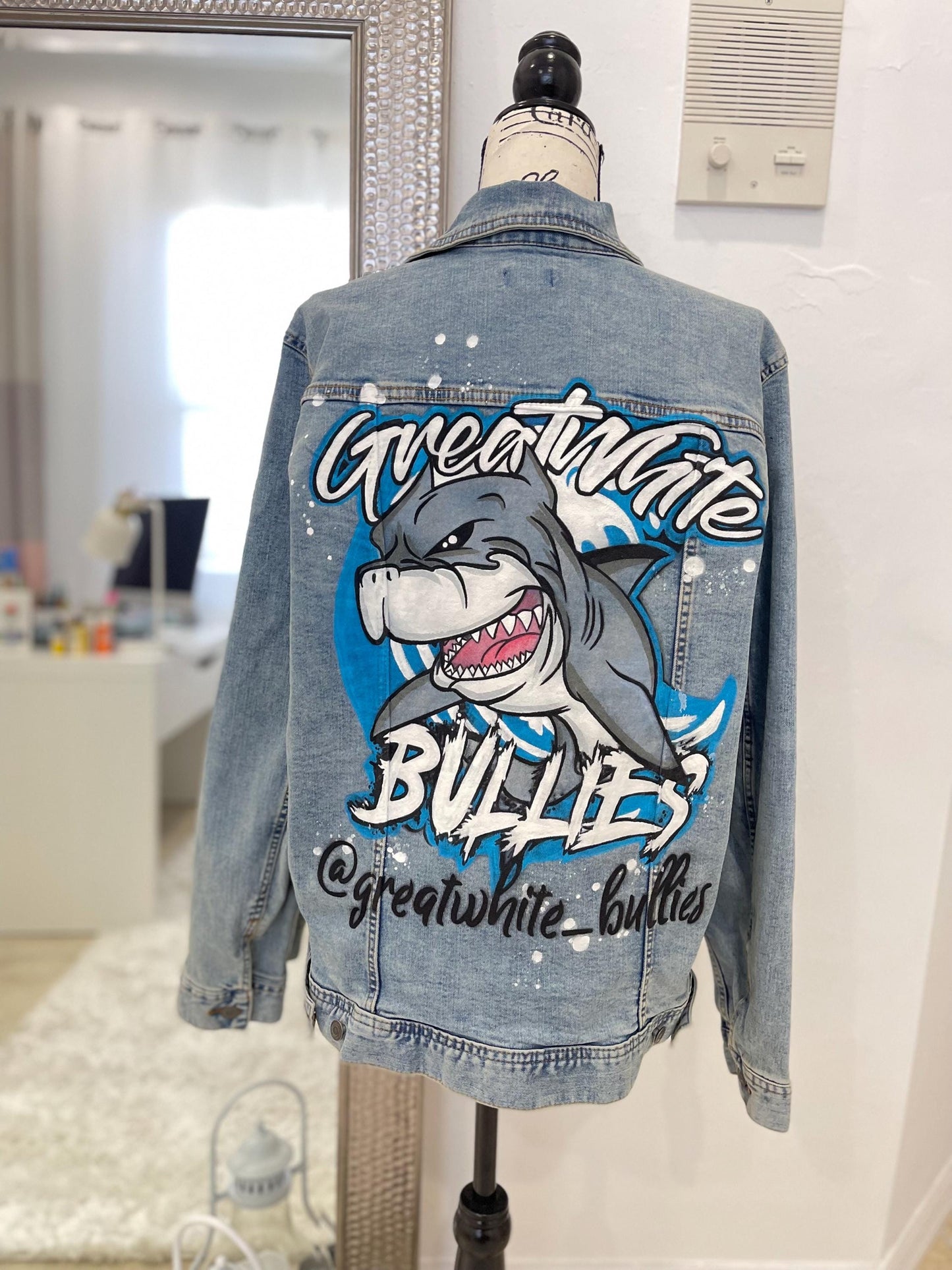Unique Team Spirit Gift – Custom Logo Denim Jacket, Personalized Hand-Painted Jacket for Men & Women, Sports Fans and Event Outfit